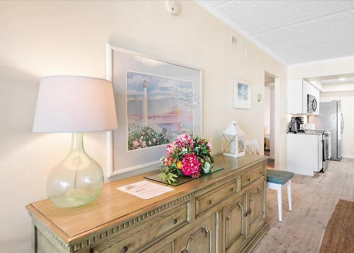 Beautiful 3 Bedroom Towers With Indoor Pool & Fitness Center! Ocean Stadt