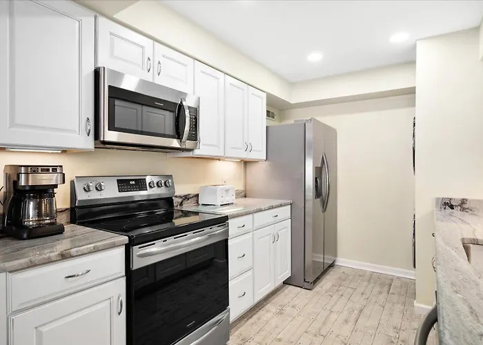 Beautiful 3 Bedroom Towers With Indoor Pool & Fitness Center! Ferienhaus